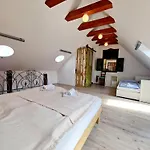 Kali Cool Apartment Kaptalantoti